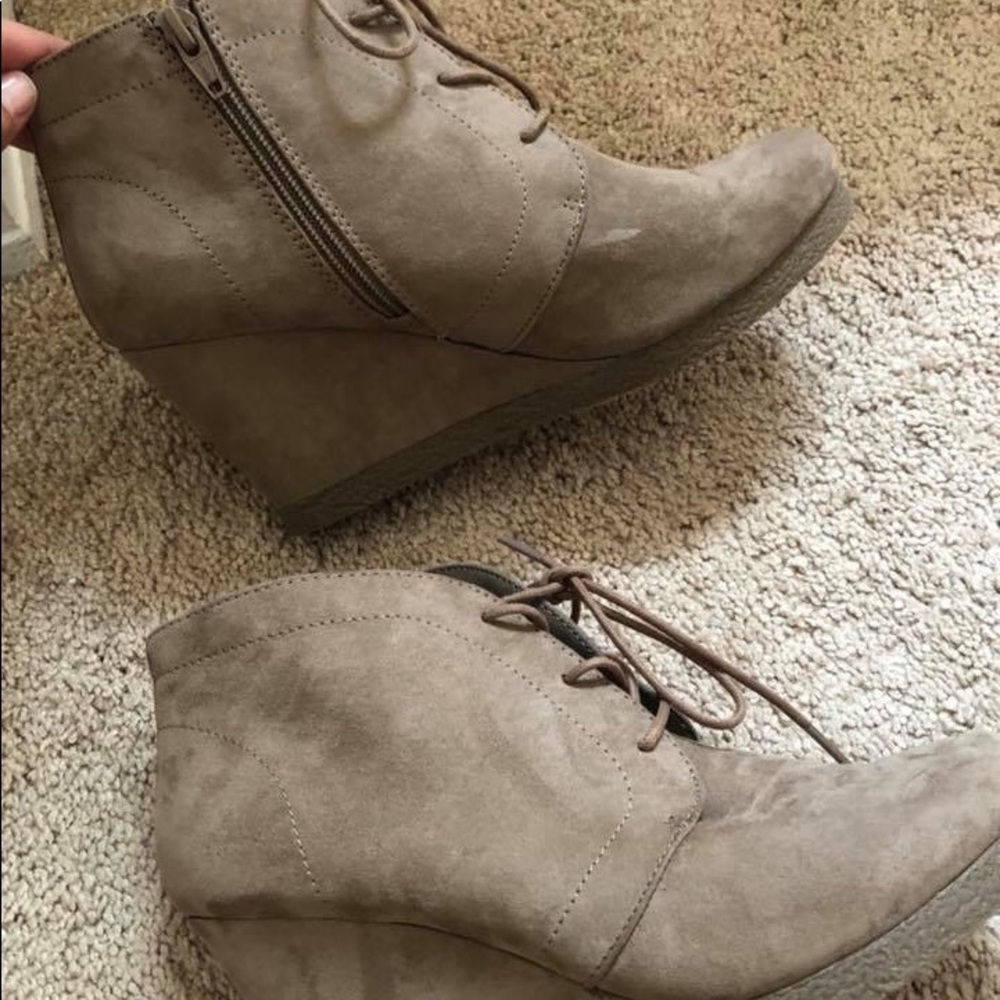 Women’s Shoes